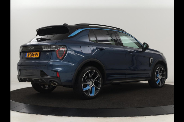 Lynk & Co 01 1.5 Plug In | Panoramadak | Infinity by Harman | Camera | Adaptive cruise | Stoelverwarming | Carplay | Memory | Full LED | PHEV