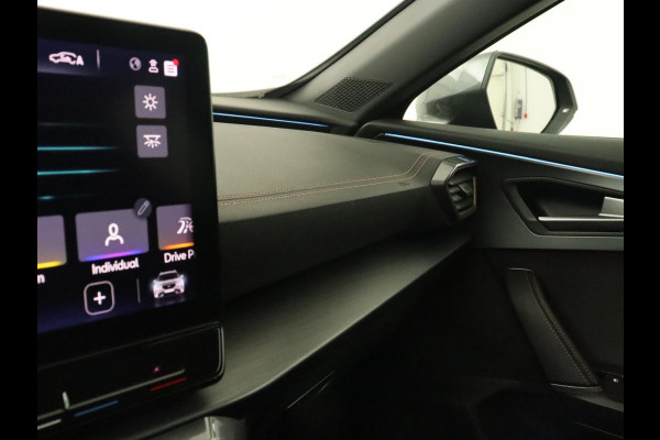 CUPRA Formentor 1.4 e-Hybrid VZ | 245pk | Stoel & stuurverwarming | 360 Camera | Carplay | Adaptive cruise | Navigatie | Sfeerverlichting | Keyless | Full LED | PHEV | Plug In