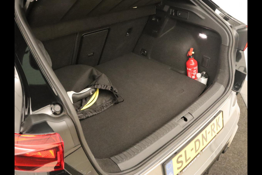 CUPRA Formentor 1.4 e-Hybrid VZ | 245pk | Stoel & stuurverwarming | 360 Camera | Carplay | Adaptive cruise | Navigatie | Sfeerverlichting | Keyless | Full LED | PHEV | Plug In