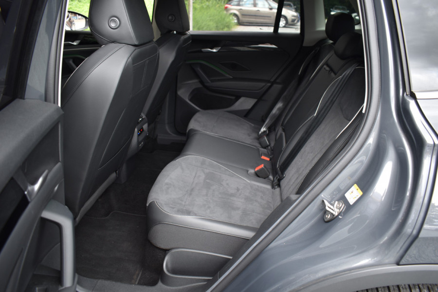Volkswagen Tiguan 1.5 eTSI 150PK DSG Elegance LEDER | 360° CAMERA | TREKHAAK