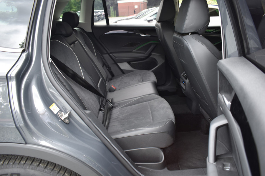 Volkswagen Tiguan 1.5 eTSI 150PK DSG Elegance LEDER | 360° CAMERA | TREKHAAK