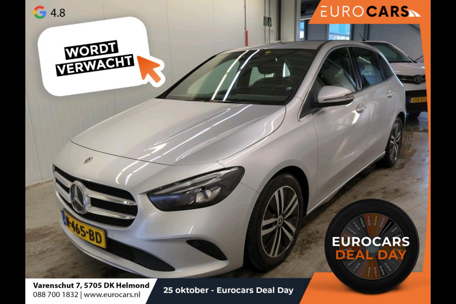 Mercedes-Benz B-Klasse 180 Business Solution Luxury Auto. Trekhaak Navigatie Camera Parkeersensoren Cruise Control Elektrische achterklep Stoelverwarming Virtual Cockpit Leder Climate Control