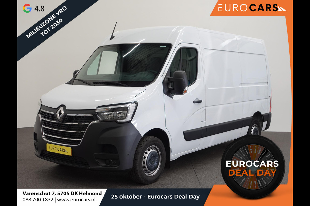 Renault Master T33 2.3 dCi 135 L2H2 BPM VRIJ ! Airco Cruise control Parkeersensoren Navigatie Trekhaak