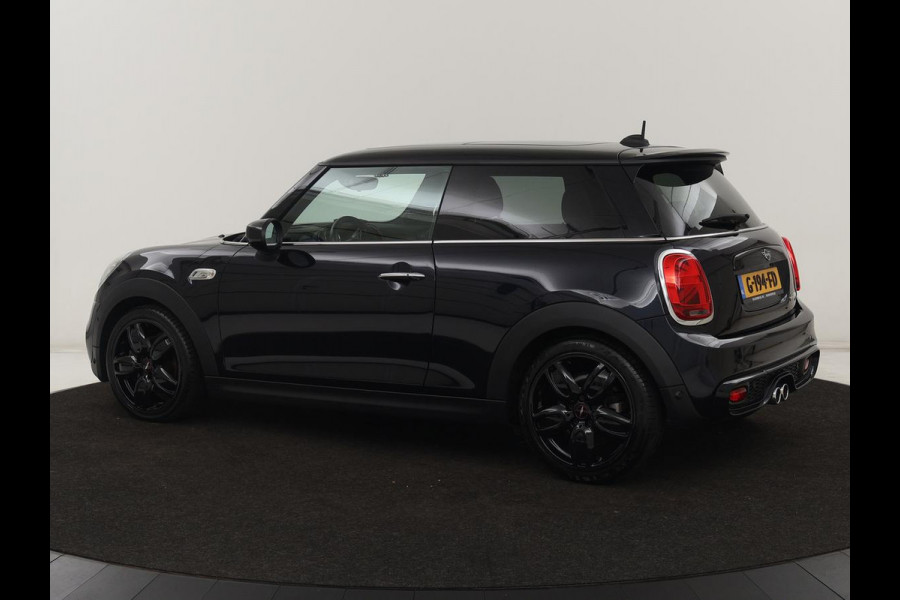 MINI Cooper S 2.0 60 Years | Panoramadak | Stoelverwarming | Leder | Head-Up | Park Assist | Carplay | Navigatie | Keyless | Full LED | Harman/Kardon | Climate control | Cruise control