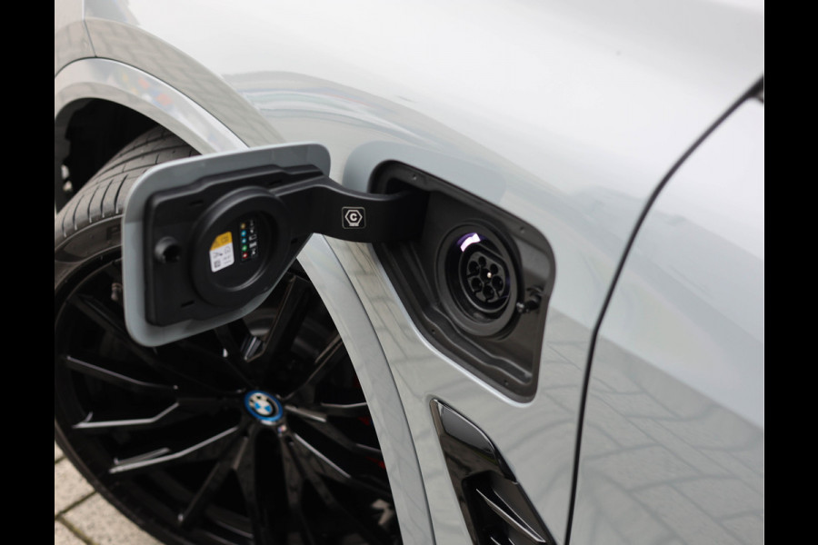 BMW X5 50e xDrive | M Performance - Pano - Trekhaak