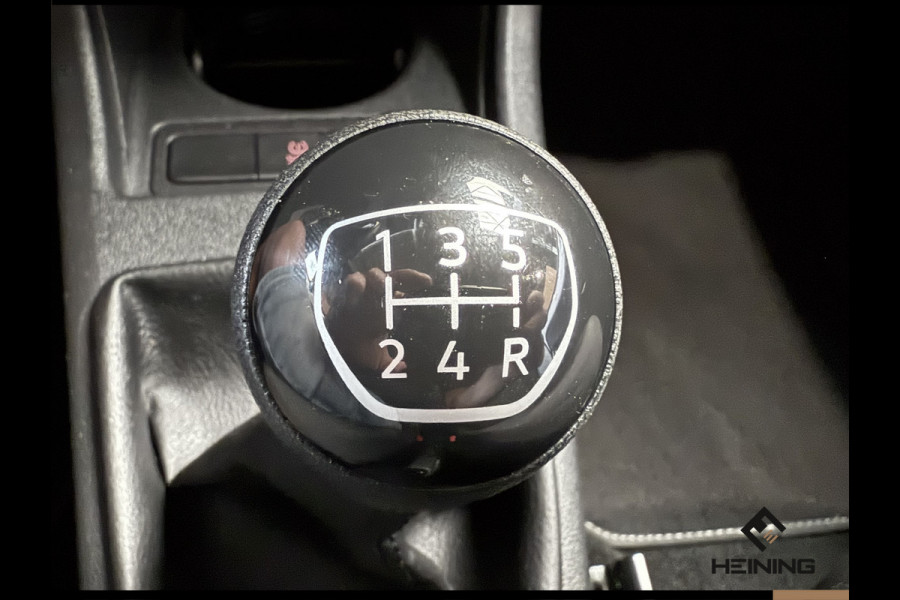 Volkswagen up! 1.0 BMT move up! Airco. Bluetooth. Lichtmetaal. Hollandse auto met NAP