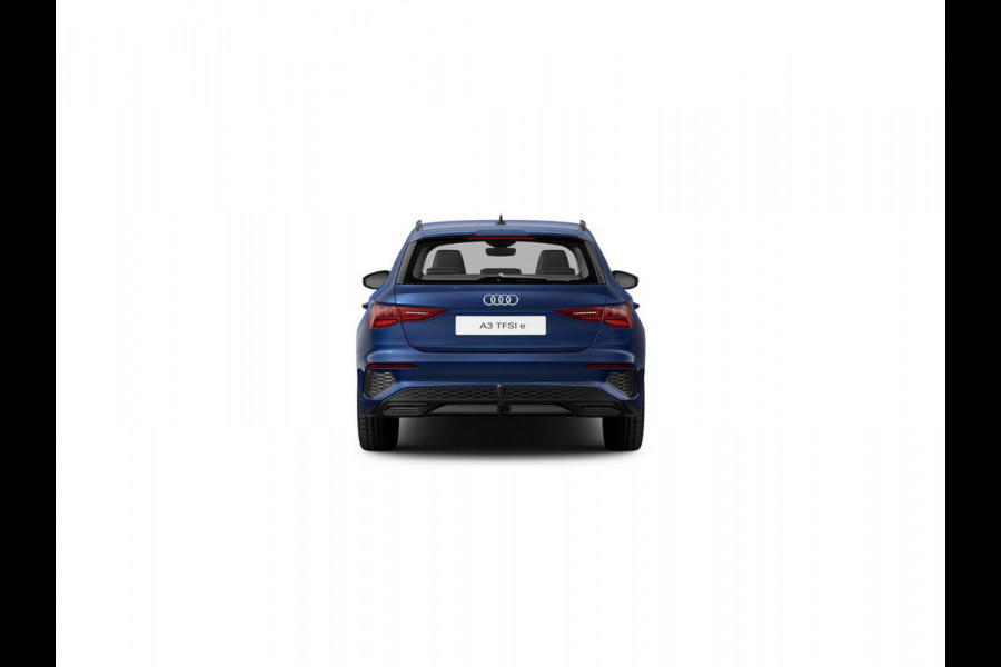 Audi A3 Sportback 40 TFSI e S-line 204pk | Leder fijnnappa S-logo ruitpatroon | Navigatie | Adaptive cruise contole | Stoelverwarming