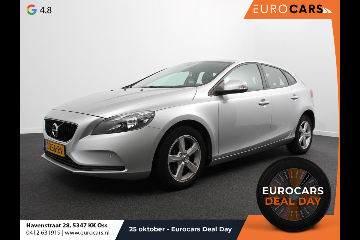 Volvo V40 1.5 T2 Momentum Airco Navigatie Parkeersensoren Radio Lichtmetalen velgen Elektrische ramen Bluetooth Volvo V40 1.5 T2 Momentum Airco Navigatie Parkeersensoren Radio Lichtmetalen velgen Elektrische ramen Bluetooth