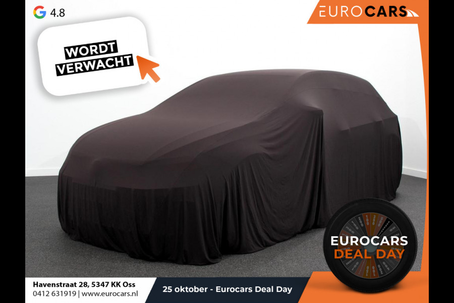 Mercedes-Benz A-Klasse 200 Automaat 177pk AMG Line | Panorama dak | Adaptive Cruise Control | Camera | Climate Control | Lichtmetalen Velgen 18" | Dab | Parkeer sensoren