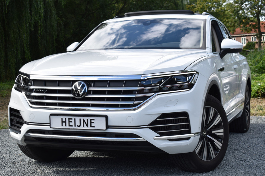 Volkswagen Touareg 3.0 TSi eHybrid ATMOSPHERE 4MOTION TREKHAAK/HEAD-UP/PANORAMADAK