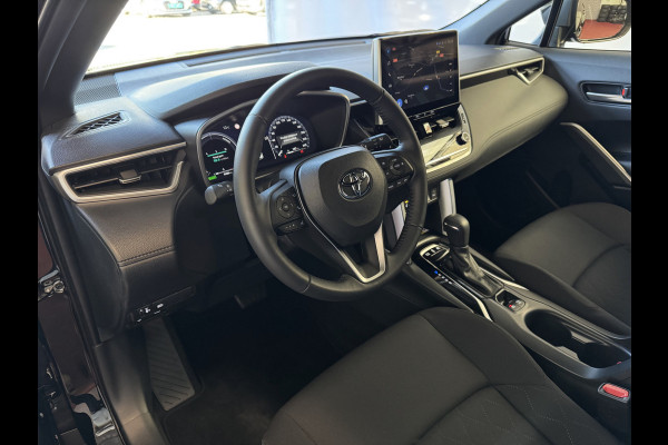 Toyota Corolla Cross HYBRID 140 2025 STYLE STOEL/STUUR VERW. ELEK.KLEP LED KEYLESS CARPLAY NAVI CAMERA ADAP CRUISE PDC