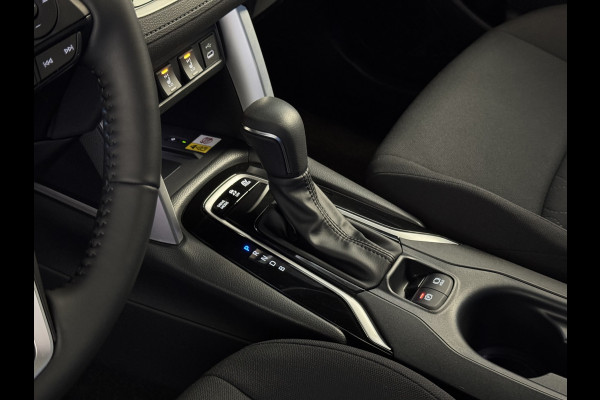 Toyota Corolla Cross HYBRID 140 2025 STYLE STOEL/STUUR VERW. ELEK.KLEP LED KEYLESS CARPLAY NAVI CAMERA ADAP CRUISE PDC