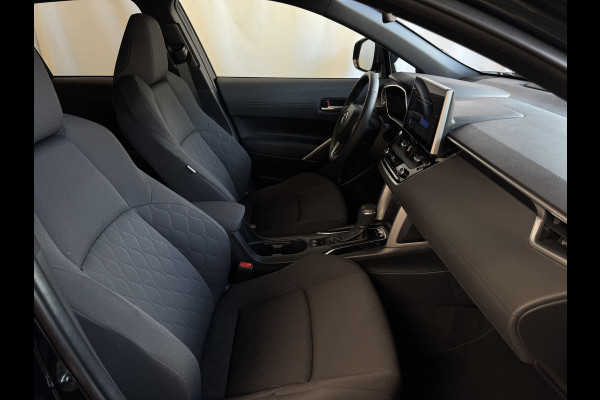 Toyota Corolla Cross HYBRID 140 2025 STYLE STOEL/STUUR VERW. ELEK.KLEP LED KEYLESS CARPLAY NAVI CAMERA ADAP CRUISE PDC