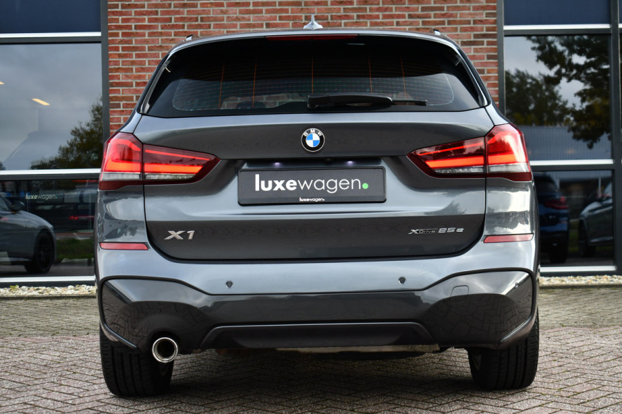 BMW X1 xDrive25e M-Sport Pano ACC HUD Camera Dr-Ast-Plus