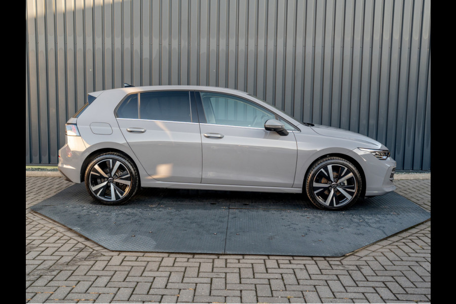 Volkswagen Golf 1.5 eTSI 150Pk Style Edition 50 | 360 Camera | Stoelgeheugen | IQ Light | Prijs Rijklaar!!