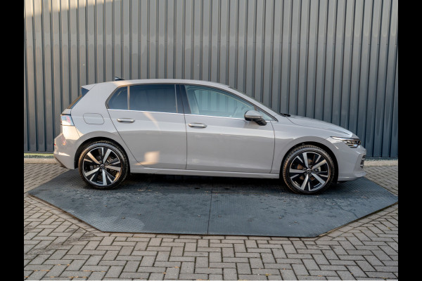 Volkswagen Golf 1.5 eTSI 150Pk Style Edition 50 | 360 Camera | Stoelgeheugen | IQ Light | Prijs Rijklaar!!