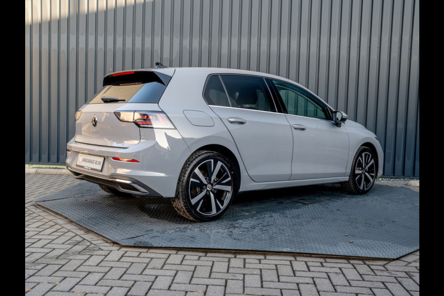 Volkswagen Golf 1.5 eTSI 150Pk Style Edition 50 | 360 Camera | Stoelgeheugen | IQ Light | Prijs Rijklaar!!