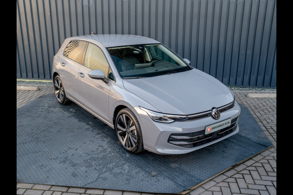 Volkswagen Golf 1.5 eTSI 150Pk Style Edition 50 | 360 Camera | Stoelgeheugen | IQ Light | Prijs Rijklaar!!
