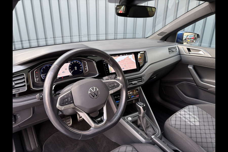 Volkswagen Polo 1.0 TSI R-Line | Keyless | Panodak | IQ Light | Camera | Trekhaak afnb. | Prijs Rijklaar!!