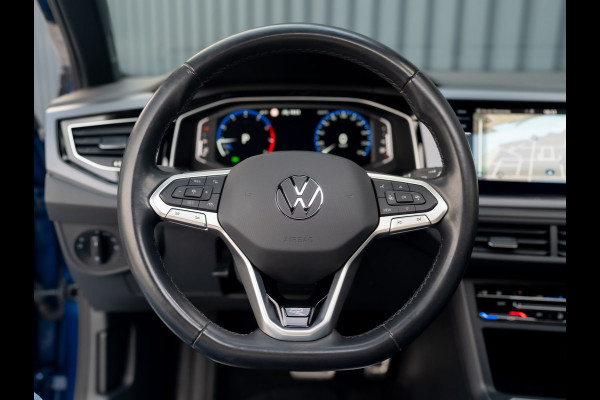 Volkswagen Polo 1.0 TSI R-Line | Keyless | Panodak | IQ Light | Camera | Trekhaak afnb. | Prijs Rijklaar!!