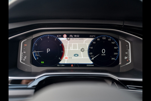 Volkswagen Polo 1.0 TSI R-Line | Keyless | Panodak | IQ Light | Camera | Trekhaak afnb. | Prijs Rijklaar!!