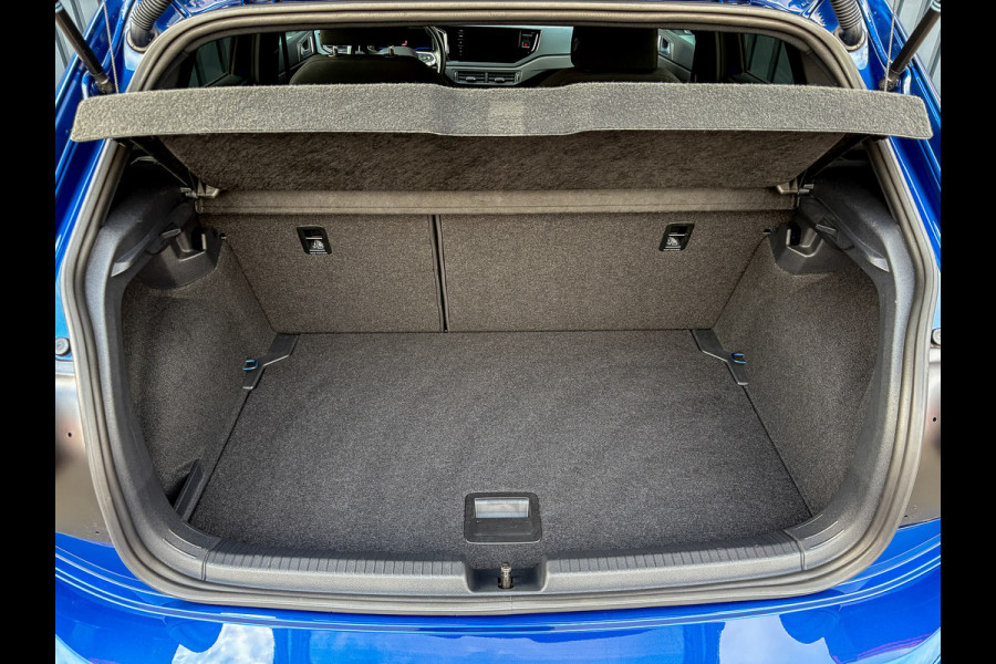 Volkswagen Polo 1.0 TSI R-Line | Keyless | Panodak | IQ Light | Camera | Trekhaak afnb. | Prijs Rijklaar!!