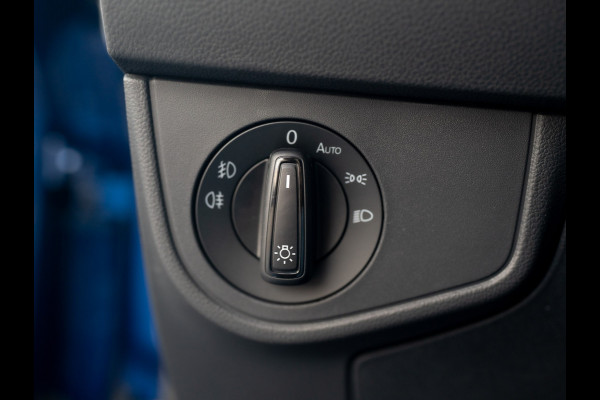 Volkswagen Polo 1.0 TSI R-Line | Keyless | Panodak | IQ Light | Camera | Trekhaak afnb. | Prijs Rijklaar!!