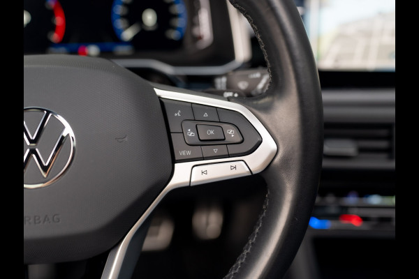 Volkswagen Polo 1.0 TSI R-Line | Keyless | Panodak | IQ Light | Camera | Trekhaak afnb. | Prijs Rijklaar!!
