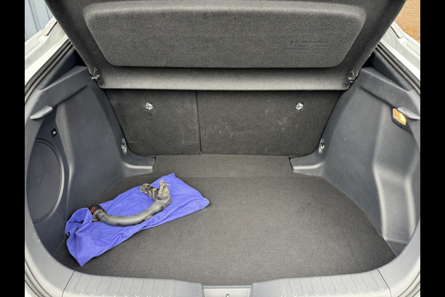 Toyota C-HR 1.8 Hybrid 140 Executive / Bi tone | Afnm. Trekhaak | JBL | Rijklaar!!!