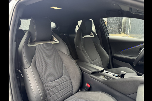 Toyota C-HR 1.8 Hybrid 140 Executive / Bi tone | Afnm. Trekhaak | JBL | Rijklaar!!!