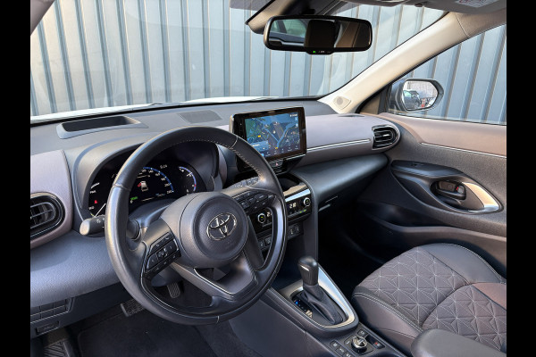 Toyota Yaris Cross 1.5 Hybrid Executive Bi-Tone | Head Up | BSM | Camera | Navi | Stoelverw. | Keyless | Prijs Rijklaar!!