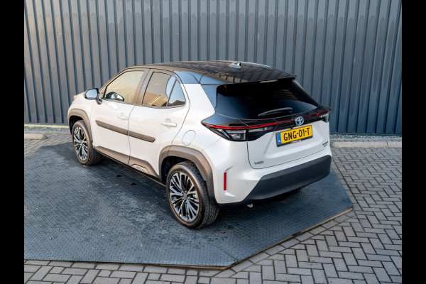 Toyota Yaris Cross 1.5 Hybrid Executive Bi-Tone | Head Up | BSM | Camera | Navi | Stoelverw. | Keyless | Prijs Rijklaar!!