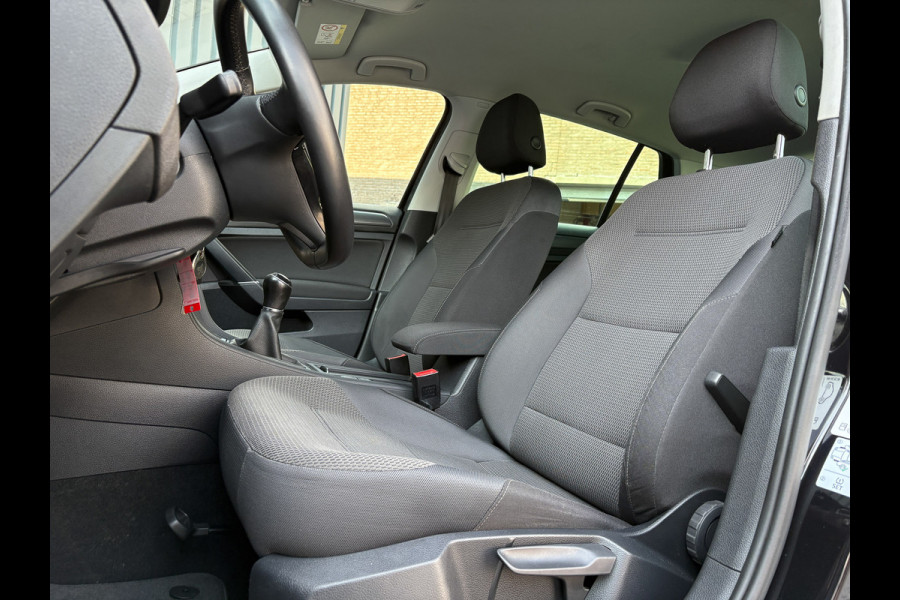 Volkswagen Golf 1.5 TSI 130Pk Comfortline Business | Adapt. Cr. | Climate Control | Parkeersensoren V&A | Prijs Rijklaar!!