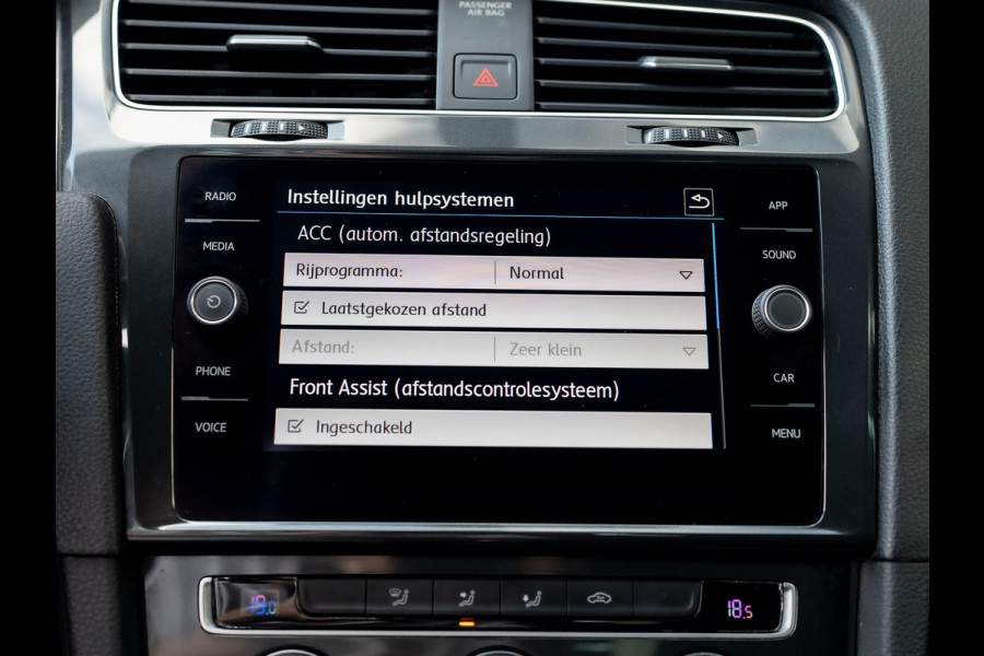 Volkswagen Golf 1.5 TSI 130Pk Comfortline Business | Adapt. Cr. | Climate Control | Parkeersensoren V&A | Prijs Rijklaar!!