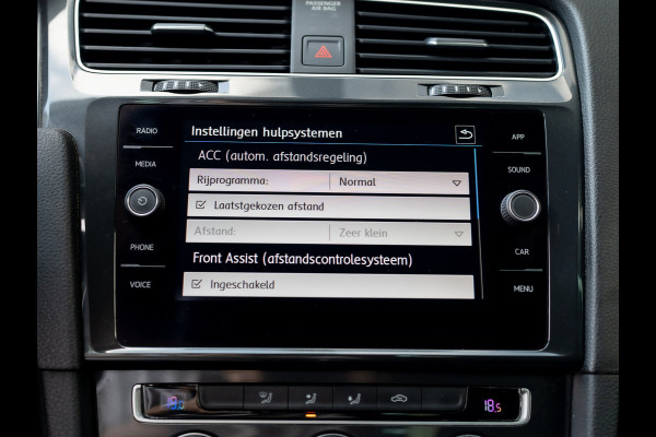 Volkswagen Golf 1.5 TSI 130Pk Comfortline Business | Adapt. Cr. | Climate Control | Parkeersensoren V&A | Prijs Rijklaar!!