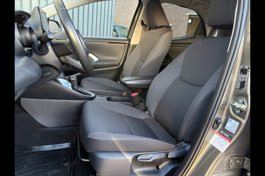 Toyota Yaris 1.5 Hybrid 115 Dynamic | Stoelverw. | Camera | Reservewiel | Prijs Rijklaar!!