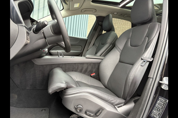 Volvo XC60 2.0 T6 Plug-in hybrid AWD Plus Dark | 360 Camera | Harman/Kardon | Trekhaak | Panodak | Long Range | Prijs Rijklaar!!
