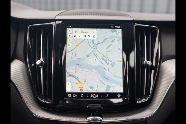 Volvo XC60 2.0 T6 Plug-in hybrid AWD Plus Dark | 360 Camera | Harman/Kardon | Trekhaak | Panodak | Long Range | Prijs Rijklaar!!