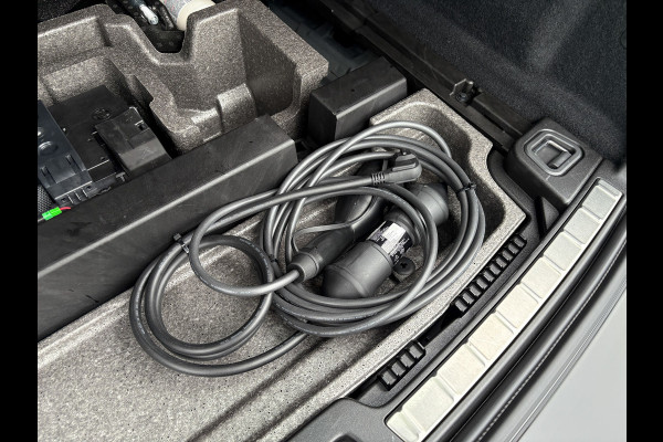 Volvo XC60 2.0 T6 Plug-in hybrid AWD Plus Dark | 360 Camera | Harman/Kardon | Trekhaak | Panodak | Long Range | Prijs Rijklaar!!