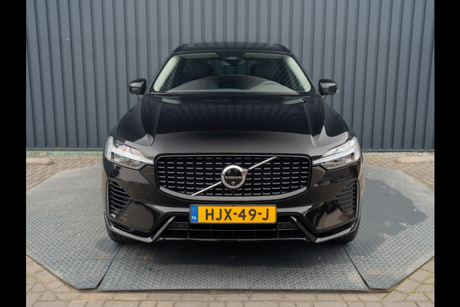 Volvo XC60 2.0 T6 Plug-in hybrid AWD Plus Dark | 360 Camera | Harman/Kardon | Trekhaak | Panodak | Long Range | Prijs Rijklaar!!