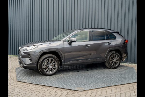 Toyota RAV4 2.5 Hybrid Business Plus | Nwe Model | Elk. A-klep | Keyless | Stoelverwarming | Camera | PDC V&A | Prijs Rijklaar!!