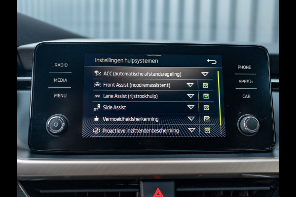 Škoda Kamiq 1.0 TSI Business Edition | Elk A-klep | Keyless | Camera | Adapt. Cr. | Prijs Rijklaar!!
