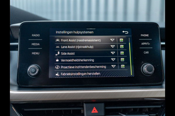 Škoda Kamiq 1.0 TSI Business Edition | Elk A-klep | Keyless | Camera | Adapt. Cr. | Prijs Rijklaar!!