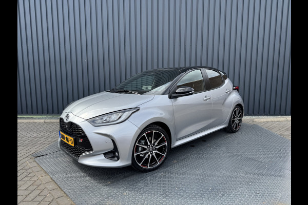 Toyota Yaris 1.5 Hybrid 130 GR Sport / Bi tone | 7.200 km | 1ste particuliere eigenaar | Rijklaar!!