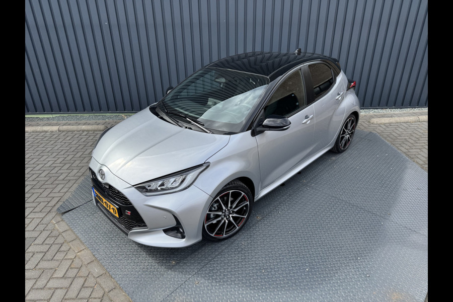 Toyota Yaris 1.5 Hybrid 130 GR Sport / Bi tone | 7.200 km | 1ste particuliere eigenaar | Rijklaar!!
