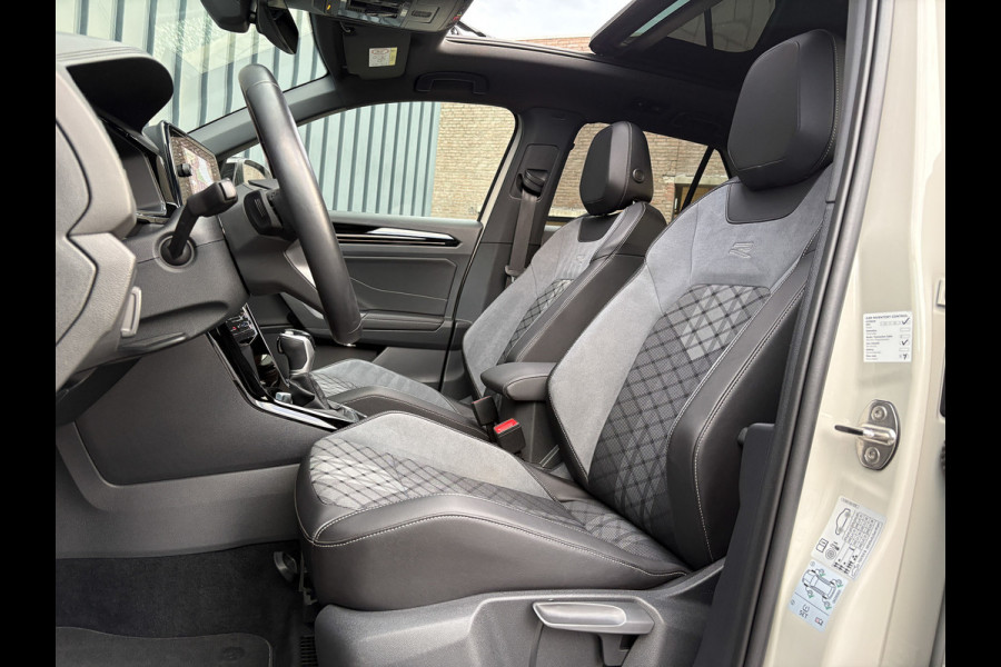 Volkswagen T-Roc 1.5 TSI R-Line Business | Panodak | Beats | Keyless | Trekhaak | IQ Light | Side Assist | Prijs Rijklaar!!