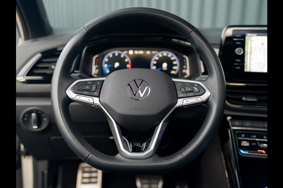 Volkswagen T-Roc 1.5 TSI R-Line Business | Panodak | Beats | Keyless | Trekhaak | IQ Light | Side Assist | Prijs Rijklaar!!