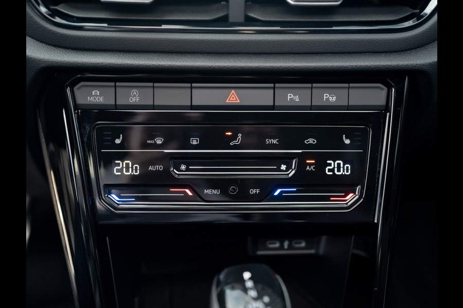 Volkswagen T-Roc 1.5 TSI R-Line Business | Panodak | Beats | Keyless | Trekhaak | IQ Light | Side Assist | Prijs Rijklaar!!
