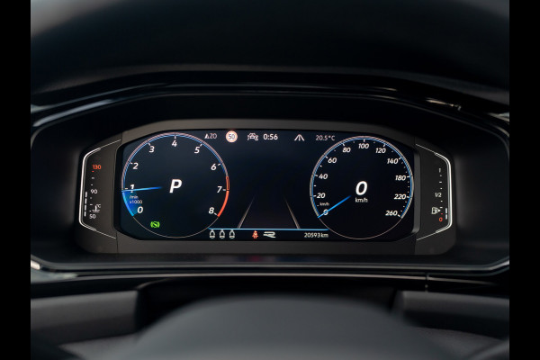 Volkswagen T-Roc 1.5 TSI R-Line Business | Panodak | Beats | Keyless | Trekhaak | IQ Light | Side Assist | Prijs Rijklaar!!