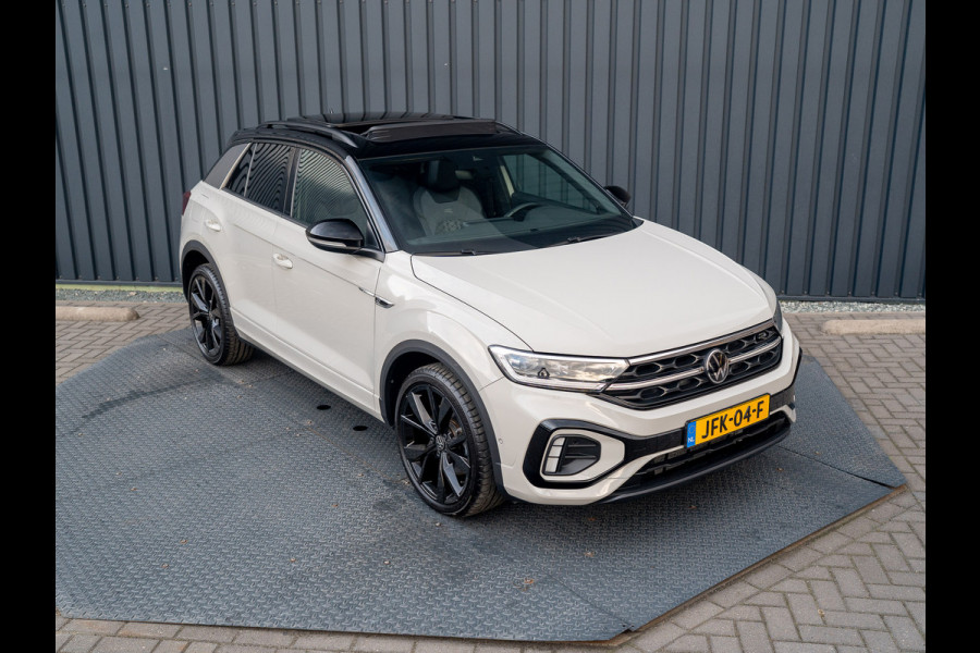 Volkswagen T-Roc 1.5 TSI R-Line Business | Panodak | Beats | Keyless | Trekhaak | IQ Light | Side Assist | Prijs Rijklaar!!